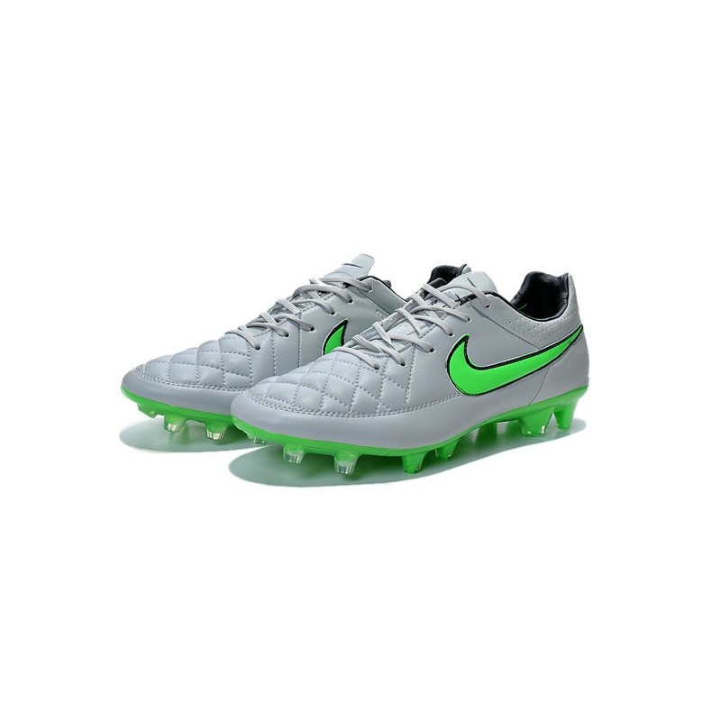 mens nike tiempo football boots