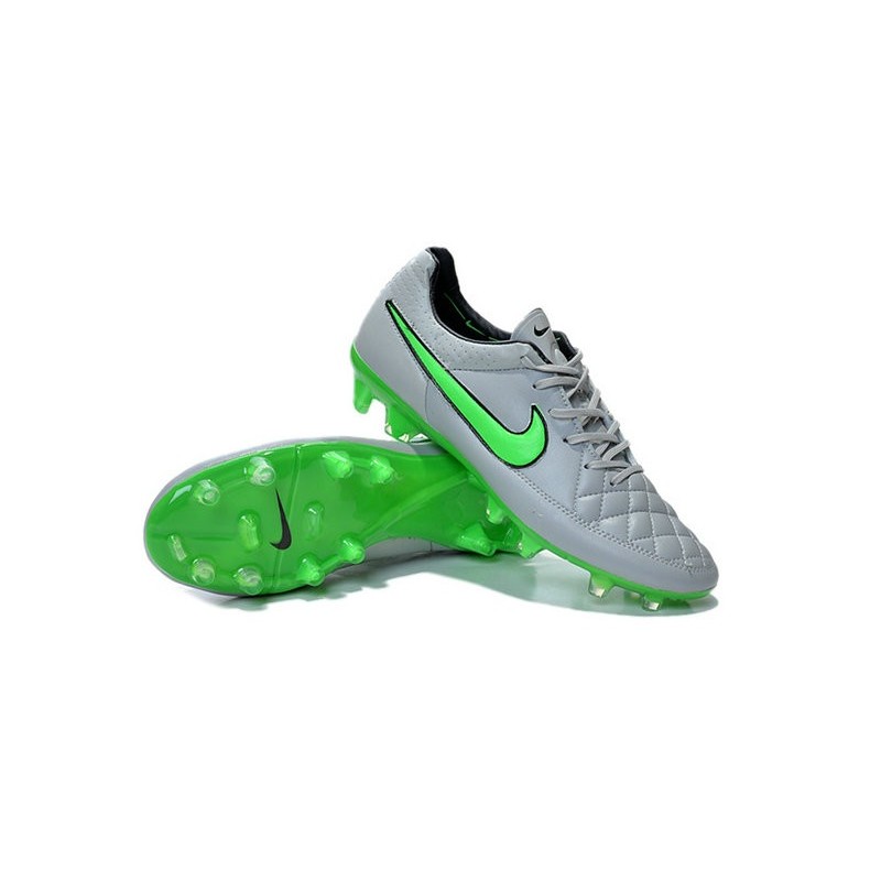 nike legend football boots