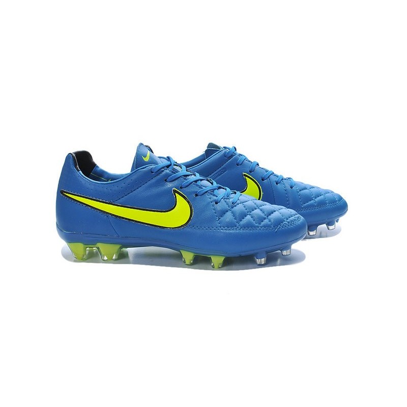 mens nike tiempo football boots