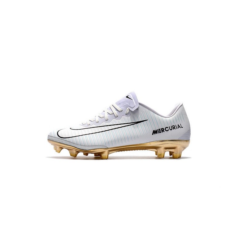 ULTIMATE SPEED BOOT BATTLE! Nike Mercurial Vapor 13 Elite vs