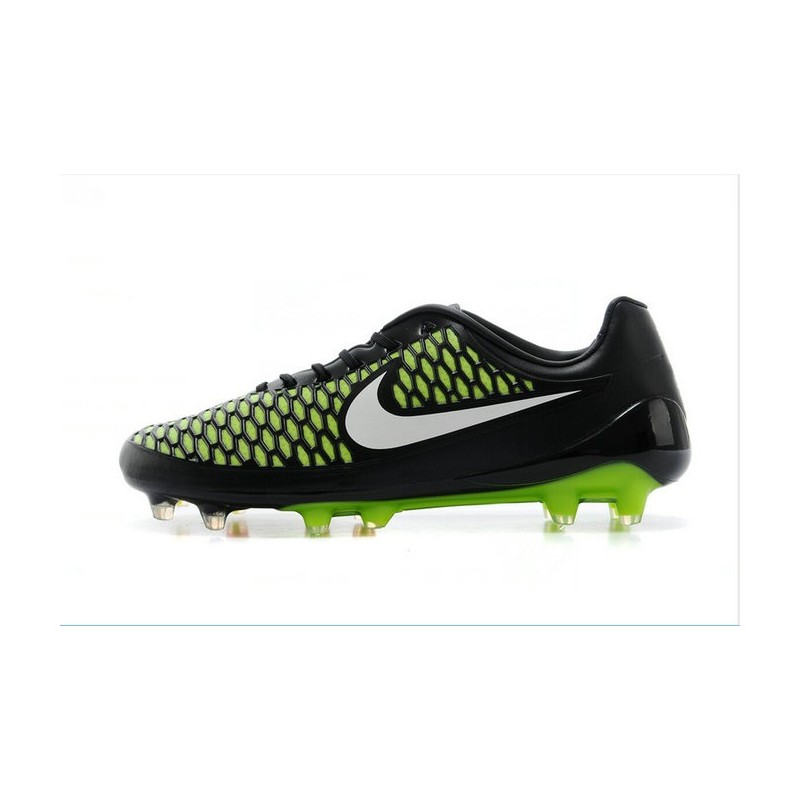 magista opus white green