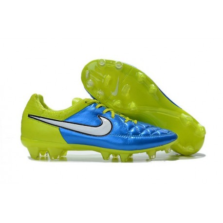 nike football boots white