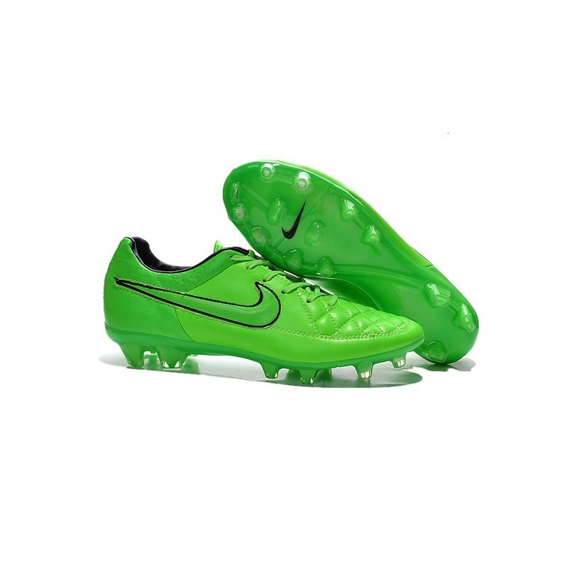 nike tiempo soccer boots