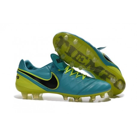 black and yellow nike football boots