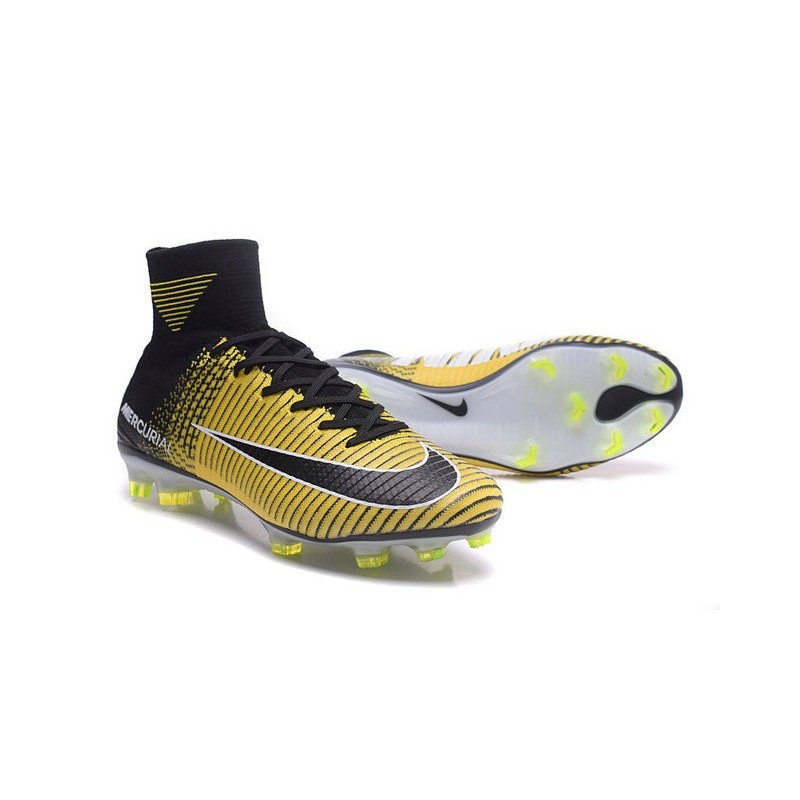yellow and black nike soccer cleats