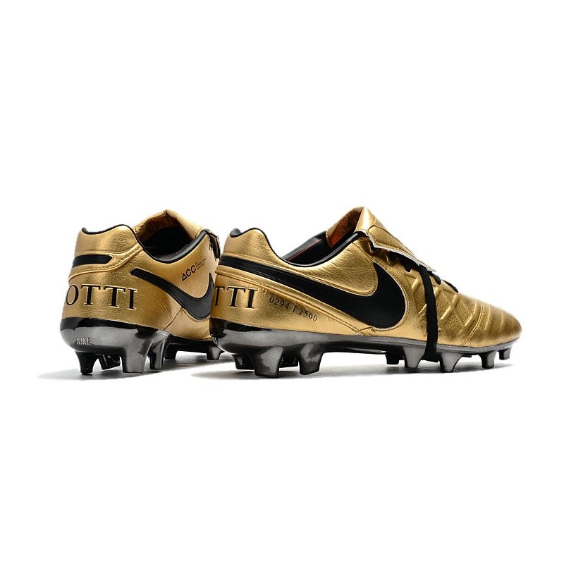 nike tiempo legend totti